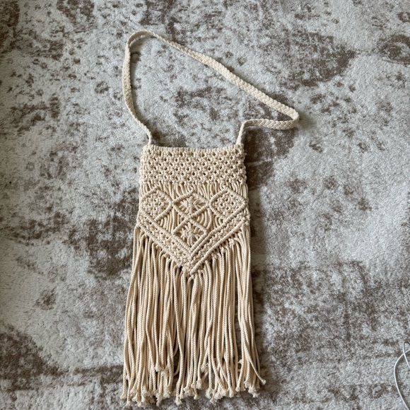 Urban Outfitters ecote Boho macrame crochet Braids Tassels Fringe Festival Bag - Picture 3 of 11